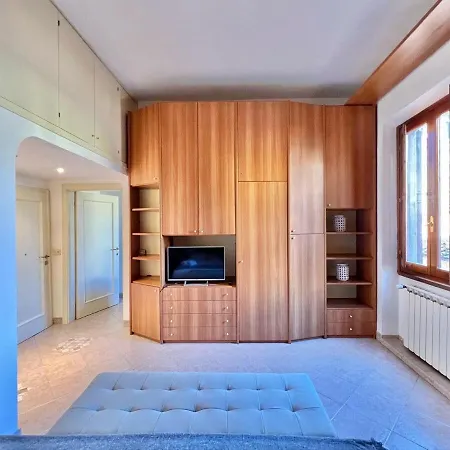 Apartment Sofy Squared San Florence